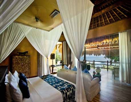Top 10 most amorous luxury honeymoon locations