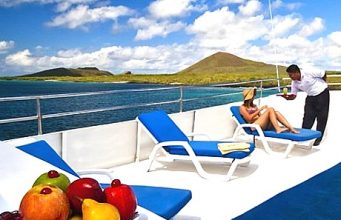 Top 7 luxury yachts sailing during the Galapagos Islands