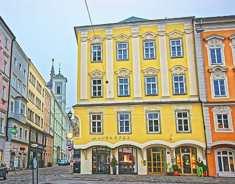 10 expeditions in Linz in 72 hours