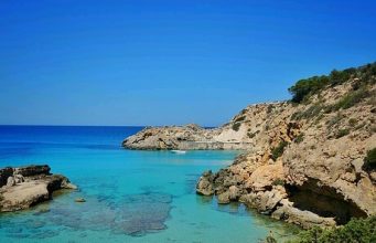 7 luxury attractions best reached simply by private jet