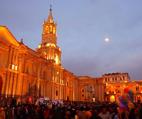 5-arequipa-town-square