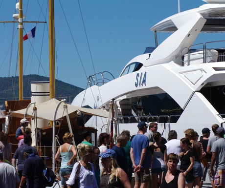 Crowd in St Tropez harbour