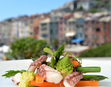 Recipe of the week: Steamed tentacles together with vegetables and normal lemon juice