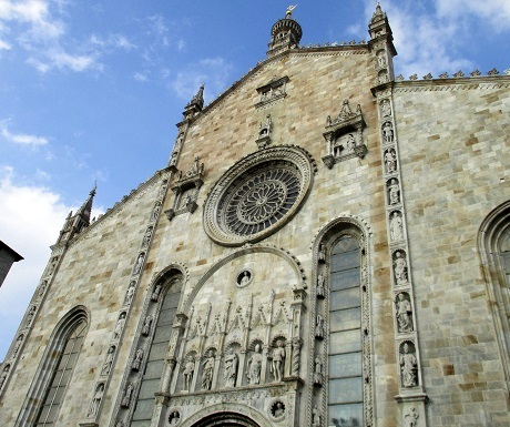 Get me to the church in time, Duomo Como, Italy