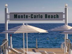 The best beach golf equipment for a French Riviera vessel charter