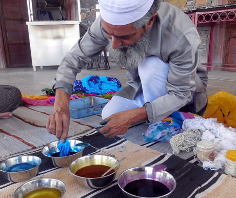 Tie die process in Araveli