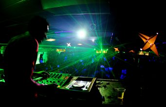 This is what you must understand before partying in Brazil