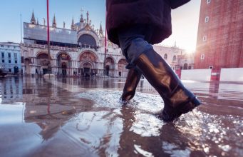 Worst flood since 1979 hits Venice