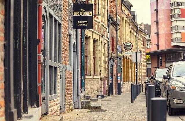 The Role⁤ of Local Authorities‌ in Ensuring Tourist⁣ Safety