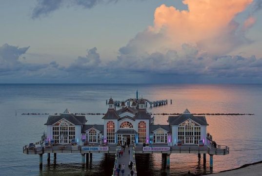 Should Visitors Avoid Heavily Polluted Destinations Should Visitors Avoid Heavily Polluted Destinations