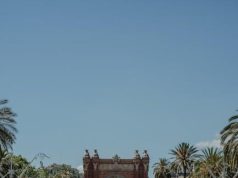 Should Tourists Be Fined for Ignoring Cultural Etiquette Should Tourists Be Fined for Ignoring Cultural Etiquette