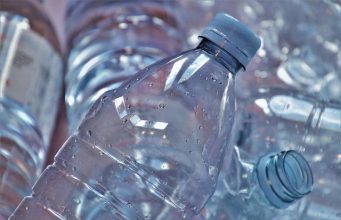 Should Countries Ban Single-Use Plastics for Tourism Should Countries Ban Single-Use Plastics for Tourism