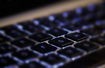 The Role of Technology in Overcrowding Tourist Attractions The Role of Technology in Overcrowding Tourist Attractions