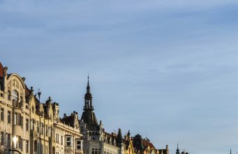 How to Enjoy Europe Without Breaking the Bank How to Enjoy Europe Without Breaking the Bank