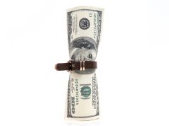 How to save money while traveling across Europe How to save money while traveling across Europe