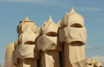 Exploring Gaudi’s architecture in Barcelona Exploring Gaudi’s architecture in Barcelona