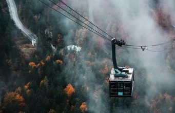 The Role of Tourism in Gentrification of Urban Neighborhoods The Role of Tourism in Gentrification of Urban Neighborhoods