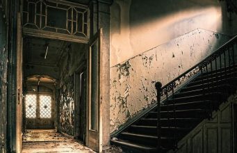 A Guide to the Most Haunted Places in North America A Guide to the Most Haunted Places in North America