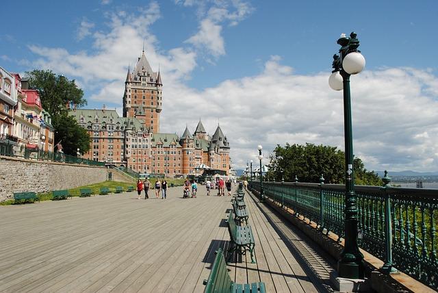 Strolling ⁤Through History: Discovering Old Quebecs Cobblestone Charm